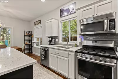 1350 N 24th Ct, Washougal, WA 98671 - Photo 6