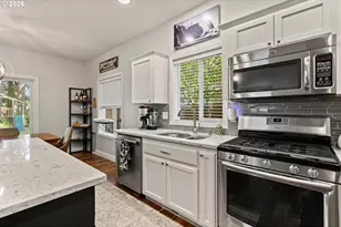1350 N 24th Ct, Washougal, WA 98671 - Photo 6