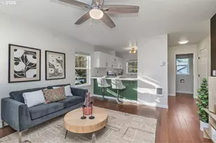 1687 SE Linn St, Portland, OR 97202 - Photo 4