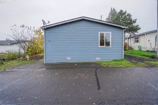 415 NE 194th St, Ridgefield, WA 98642 - Photo 2