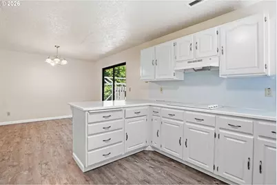 671 Ragland Rd, Longview, WA 98632 - Photo 6