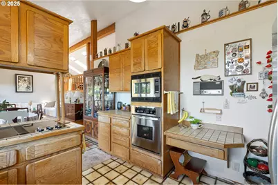 400 Highland Dr, Oceanside, OR 97134 - Photo 10