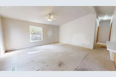 3768 Oregon Ave, Springfield, OR 97478 - Photo 4