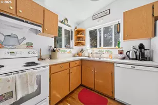 1124 Lower Smith River Rd, Reedsport, OR 97467 - Photo 16