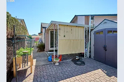 2093 Astor Way, Woodburn, OR 97071 - Photo 30