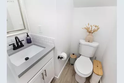 6538 SE 64th Ave #B, Portland, OR 97206 - Photo 12