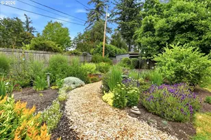 4225 SW Iowa St, Portland, OR 97221 - Photo 40