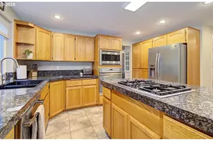 11411 NW 8th Ct, Vancouver, WA 98685 - Photo 14