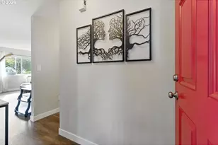 47 Eagle Crest Dr, Lake Oswego, OR 97035 - Photo 2