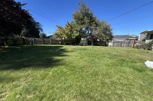 94242 7th St, Gold Beach, OR 97444 - Photo 4