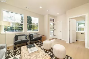 5685 SE 60th St, Portland, OR 97206 - Photo 2