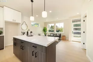 5685 SE 60th St, Portland, OR 97206 - Photo 8