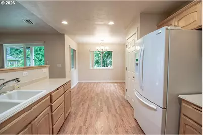 196 Buttercup Loop, Cottage Grove, OR 97424 - Photo 8