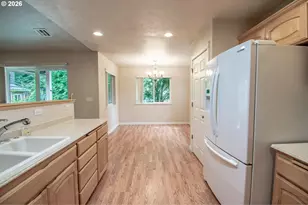 196 Buttercup Loop, Cottage Grove, OR 97424 - Photo 8