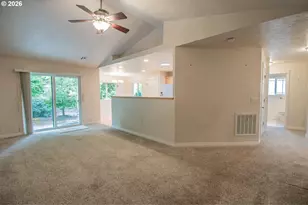 196 Buttercup Loop, Cottage Grove, OR 97424 - Photo 2