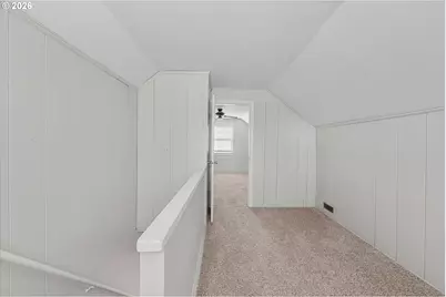 4933 N Yale St, Portland, OR 97203 - Photo 10