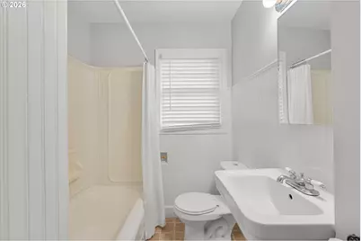 4933 N Yale St, Portland, OR 97203 - Photo 8