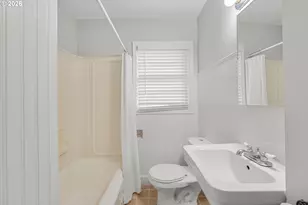 4933 N Yale St, Portland, OR 97203 - Photo 8