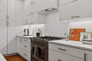 15986 Parker Rd, Lake Oswego, OR 97035 - Photo 18