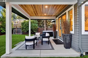 15986 Parker Rd, Lake Oswego, OR 97035 - Photo 40