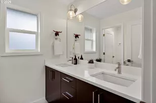 15986 Parker Rd, Lake Oswego, OR 97035 - Photo 36