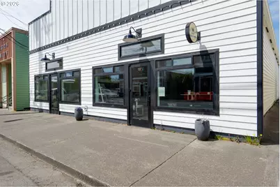 137 139 S Main Ave, Warrenton, OR 97146 - Photo 22
