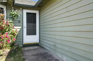 1608 NW 3rd St, Battle Ground, WA 98604 - Photo 4