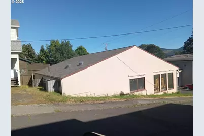 315 E Jewett Blvd, White Salmon, WA 98672 - Photo 2