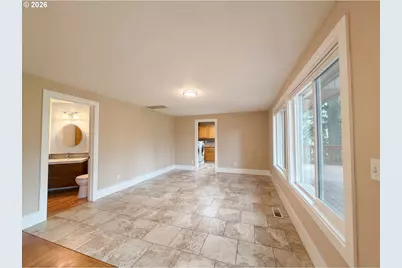 1103 SE 51st Ave, Hillsboro, OR 97123 - Photo 4