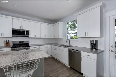 1332 Wasco St, Hood River, OR 97031 - Photo 6
