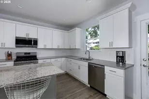 1332 Wasco St, Hood River, OR 97031 - Photo 6