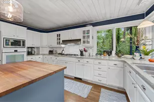 18148 Pioneer Ct, Lake Oswego, OR 97034 - Photo 12
