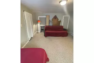 239 D St, Springfield, OR 97477 - Photo 10