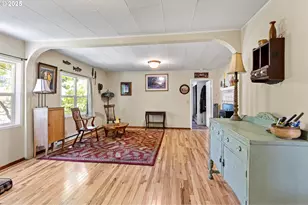 42799 Leaburg Dr, Walterville, OR 97489 - Photo 4