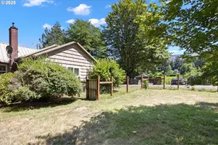 42799 Leaburg Dr, Walterville, OR 97489 - Photo 22