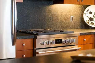 1025 NW Couch St, Portland, OR 97209 - Photo 14