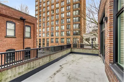 618 NW 12th Ave #201, Portland, OR 97209 - Photo 16