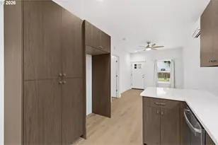 5592 Burnett Ave, Eugene, OR 97402 - Photo 10