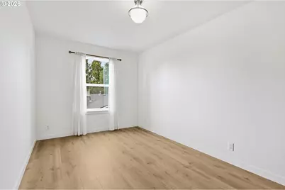 5592 Burnett Ave #B, Eugene, OR 97402 - Photo 24