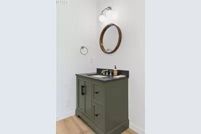 5592 Burnett Ave #B, Eugene, OR 97402 - Photo 18