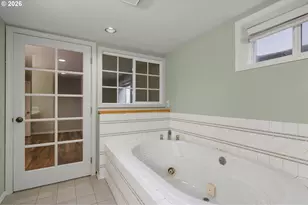 7275 SW Sylvan Ct, Portland, OR 97225 - Photo 26