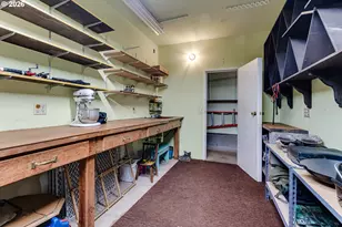 29433 Hodsdonsdale Ln, Eugene, OR 97402 - Photo 28