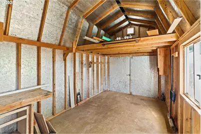 954 Elm St, Junction City, OR 97448 - Photo 26