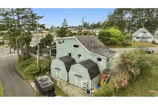 741 Pacific Ave, Brookings, OR 97415 - Photo 40