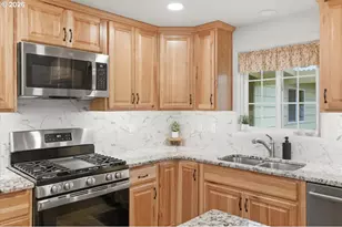 1420 NW Highland Dr, Corvallis, OR 97330 - Photo 12