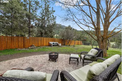 312 Edgewood Dr, Canyon City, OR 97820 - Photo 2