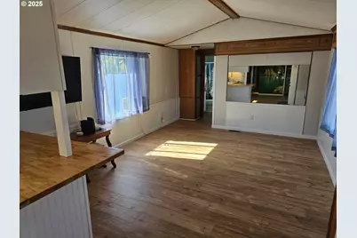 82891 Parker Ln, Dexter, OR 97431 - Photo 4