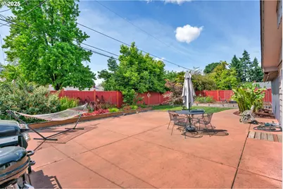 2672 Cheryl St, Eugene, OR 97408 - Photo 38