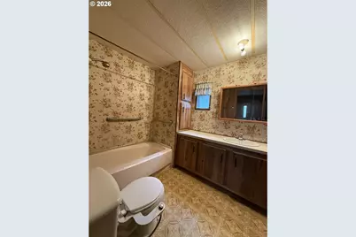 105 Beach Blvd #E, Winchester Bay, OR 97467 - Photo 12