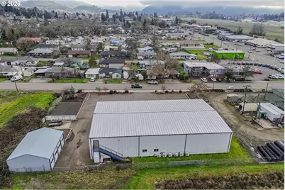 428 NE Newton Creek Dr, Roseburg, OR 97470 - Photo 38